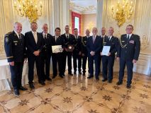 Prezident Petr Pavel ocenil hasiče, policisty a záchranáře za za mimořádně náročný zásah z loňského 5. června v Pardubicích