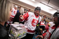 Hokejové utkání malému Kubíkovi přineslo skoro sto tisíc korun na potřebné rehabilitace