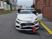 Při srážce dvou aut ve Svitavách došlo ke zranění jednoho z účastníků nehody