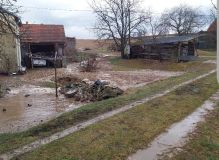 Foto: Průtrž mračen způsobila lokální záplavu v Baníně, Rudné a Svojanově