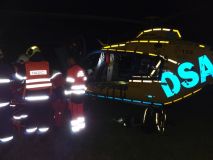 Až do půlnoci zasahovali hasiči u nehody v Horním Třešňovci