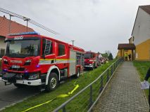 Požár v senior centru v Moravanech prověřil dovednosti hasičských jednotek