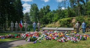 V neděli v Ležákách uctili památku jejích obyvatel, před jednaosmdesáti lety byla osada vypálena nacisty