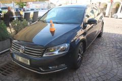 Auto VW Passat se střetlo s chodcem, ten z místa nehody odešel. Policie muže hledá