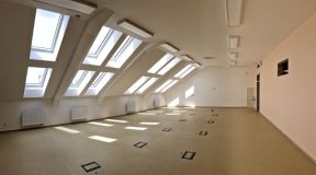 Základní škola Husovka v Chrudimi má nový kabát