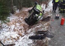 OBRAZEM: Štědrý den na Pardubicku: Těžké nehody s úmrtím, požáry a další zásahy hasičů