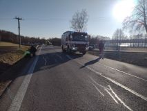 Cyklista nepřežil srážku s autem u Svitav, vrtulník se vracel prázdný