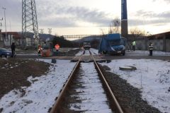 Policie hledá svědky nehody vlaku a dodávky v Třemošnici