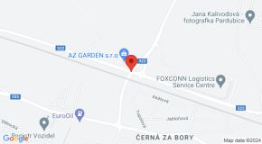 Tady pozor! Na silnici 322 Pardubic se srazila dvě auta