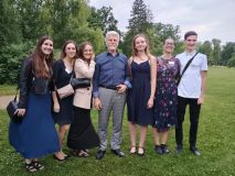 Pomáhala dětem i seniorům, teď se mladé dobrovolnici z Poličky poděkoval prezident s první dámou