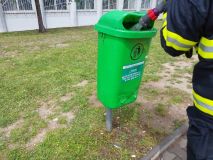 Sedmnáct událostí si od pátečního odpoledne do sobotního rána vyžádalo zásah hasičů