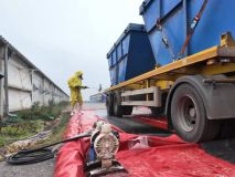 Hasiči natočili zásah v Albrechticích kvůli ptačí chřipce