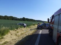 Na Chrudimsko letěl k nehodě tří aut vrtulník