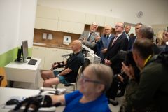 Obrazem: Prezident a první dáma v Pardubickém kraji. Kromě Pardubic navštívili také Kramářovu chatu či dělostřeleckou tvrz Bouda, došlo i na debatu s občany