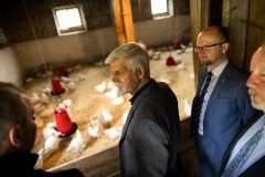 Obrazem: Prezident a první dáma v Pardubickém kraji. Kromě Pardubic navštívili také Kramářovu chatu či dělostřeleckou tvrz Bouda, došlo i na debatu s občany