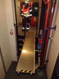 Foto: Silný vítr kácel stromy, způsobil tak železniční nehodu u Hradce nad Svitavou