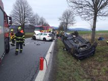 Další nehoda na sebe nenechala dlouho čekat, k osmi zraněným spěchaly tři sanitky