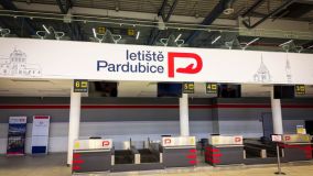 Je hotovo. Druhé nadzemní podlaží Terminálu Jana Kašpara na pardubickém letišti se otevírá