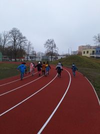 Děti v Polabinách mají nové sportovní hřiště, využívat ho může i veřejnost