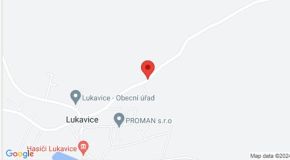Srážka dvou aut v Pardubicích, a nehoda motorkáře se zraněním u obce Lukavice