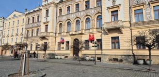 Historické balkony na radnici v Pardubicích jsou zpět, v plné kráse