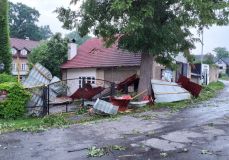 OBRAZEM: Silné bouřky trhaly střechy v Pardubickém kraji