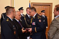 Foto: Dvanáct hasičů si převzalo ocenění za věrnost a dlouholetou a příkladnou službu