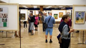43 umělců představuje svá díla na Výstavě výtvarného umění v Ústí nad Orlicí, některá si můžete i pořídit