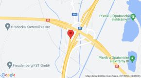 Dvě auta se srazila na silnici 37 u obce Opatovice nad Labem