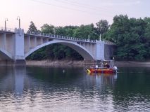 Tragická událost na přehradě Pastviny. Mladík spadl ze šlapadla a utonul, potápěči ho našli až po hodině pátrání