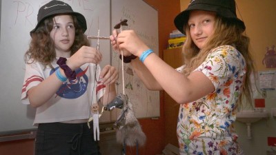 Loutky a zase loutky, ale i výstavy, přednášky, promítání filmů a několik koncertů nabídne Loutkářská Chrudim