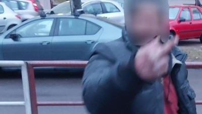 Zanedban&yacute; opil&yacute; hrubi&aacute;n exceloval před mateřskou &scaron;kolou