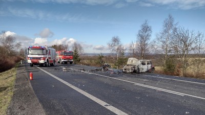Tři auta se střetla na nebezpečném úseku silnice I/35 u obce Koclířov, nehoda zastavila provoz