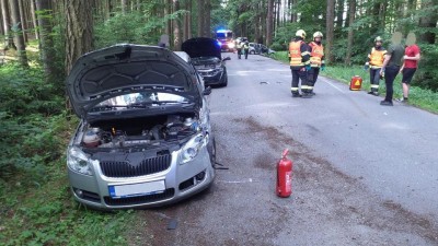 Nehoda tří vozidel se obešla bez vážných zranění