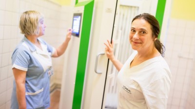 Kožn&iacute; oddělen&iacute; nemocnice Litomy&scaron;l m&aacute; novou fototerapii