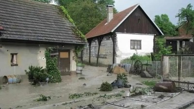 Velká voda už Štěnec na Chrudimsku nebude ohrožovat. V tomto měsíci byla dokončena stavba protipovodňové ochrany