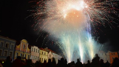 Města kvůli covidu ruší silvestrovské ohňostroje, podívejte se, kde se zřejmě konat budou