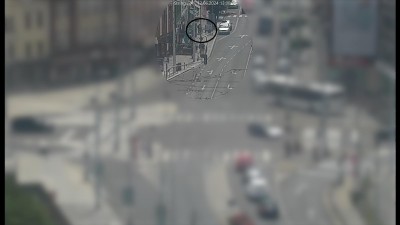 Cyklistka v Pardubicích srazila chodkyni, od nehody odjela, nyní po ní pátrá policie