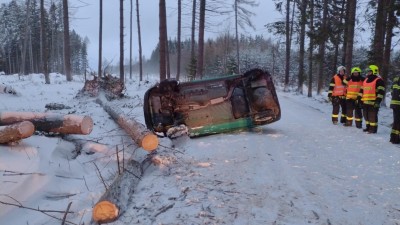 Hasiči od sobotního rána nevědí kam dřív skočit. Byli povolání již k více než sedmi desítkám událostem