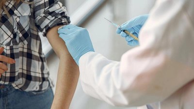 Mobilní očkovací týmy budou podávat vakcíny proti covidu přímo ve firmách
