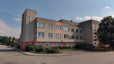 B&yacute;val&yacute; finančn&iacute; &uacute;řad v Pardubic&iacute;ch bude přestavěn na modern&iacute; domov ml&aacute;deže