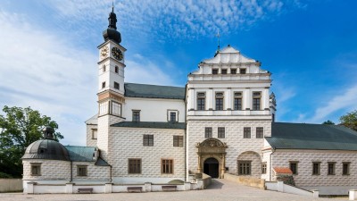 Fandíte pardubickým hokejistům? Ve středu se s nimi můžete setkat na zámku