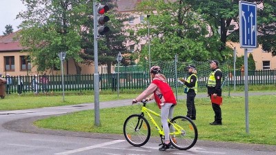 Čtyři sta tis&iacute;c korun z&nbsp;kraje půjde na aktitivity zaměřen&eacute; na bezpečnost silničn&iacute;ho provozu