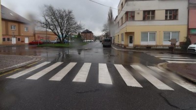 Policie hledá svědky střetu vozidla s elektrokoloběžkou v Chocni