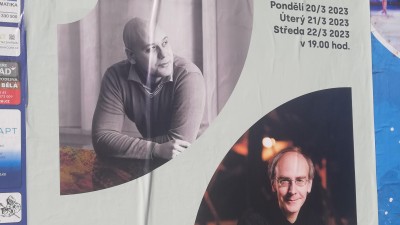 Komorní filharmonie Pardubice aneb Dva klavíry na jednom pódiu