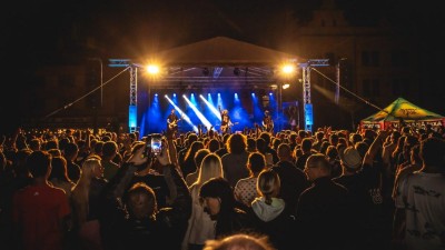 Léto ve Vysokém Mýtě slibuje pestrou škálu kulturních akcí, které propojí hudbu, film, divadlo a gastronomii