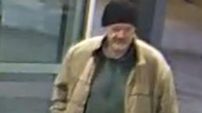 Muž zemřel po střetu s vlakem, policie st&aacute;le nev&iacute; kdo to byl, a ž&aacute;d&aacute; o pomoc veřejnost