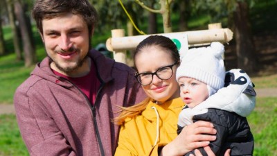 Narodilo se vám miminko? Zasaďte pro něj strom. V Litomyšli rodiče sází svým dětem Stromy života