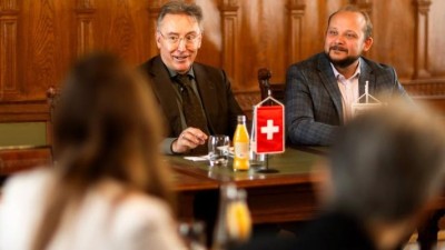 Pardubice navštívil švýcarský velvyslanec Urs Bucher a spisovatel Peter Stamm