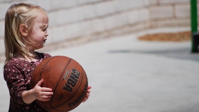 Že basketbal a vážná hudba nejdou k sobě, naopak. Hrají spolu a podporují ty, kteří to potřebují - pomoci můžete i vy